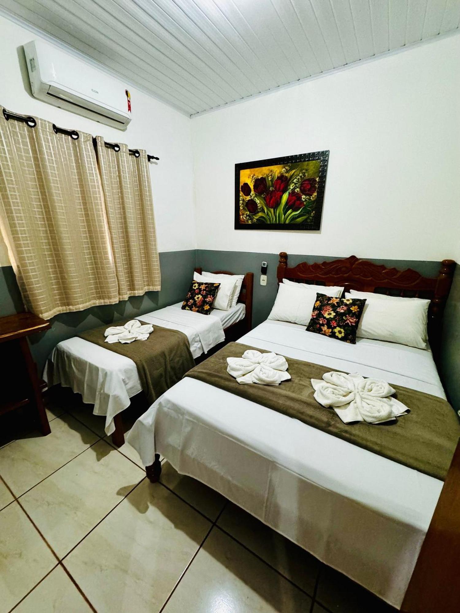 Casa Flor Do Ipe Homes Holiday home Nobres